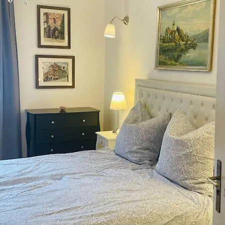 Διαμέρισμα 4 Z Ferienwohnung In *